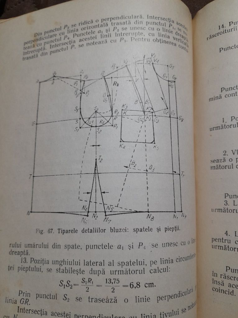 Carte - construirea tiparelor de rochii  editura tehnica 1957