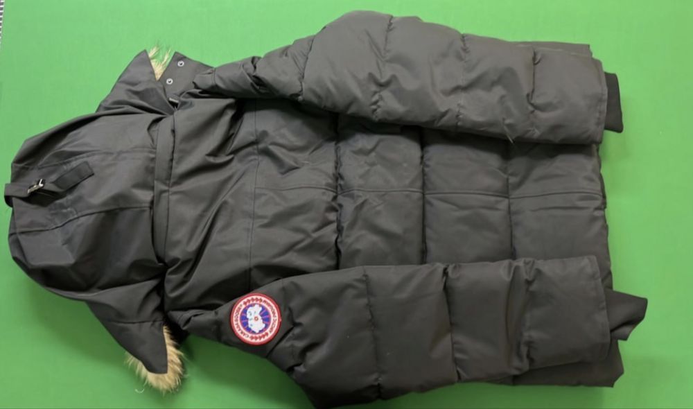 Canada goose jacket !