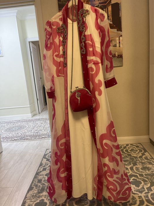 Прокат платья в хорошем состояний