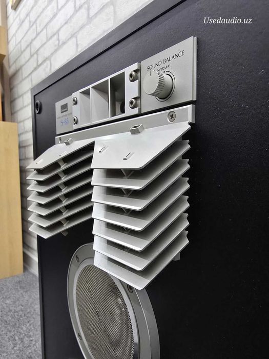 Колонки-акустика  SANSUI S-65  в новом состояние.