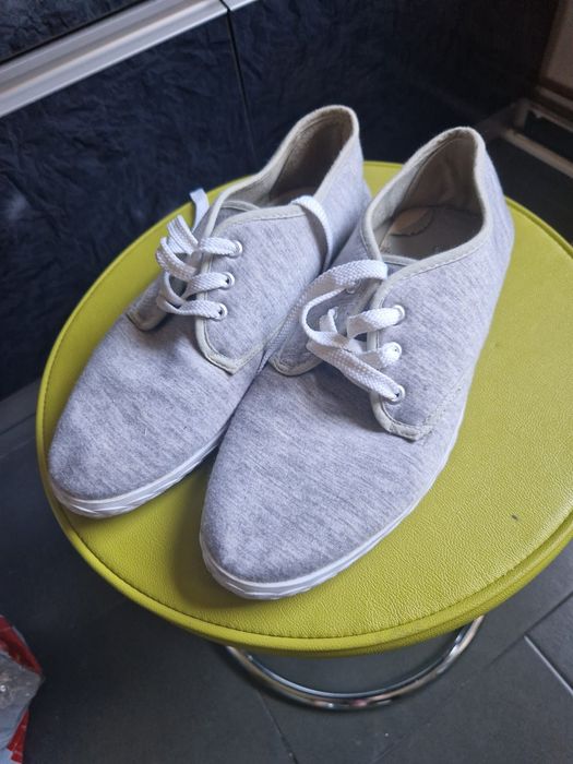 Tenesi panza Anglia,