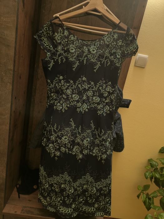 Rochie elegantă cu dantelă Vesmary