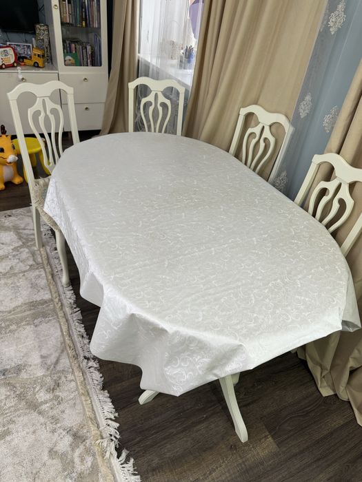 Продам стол в отличном состоянии