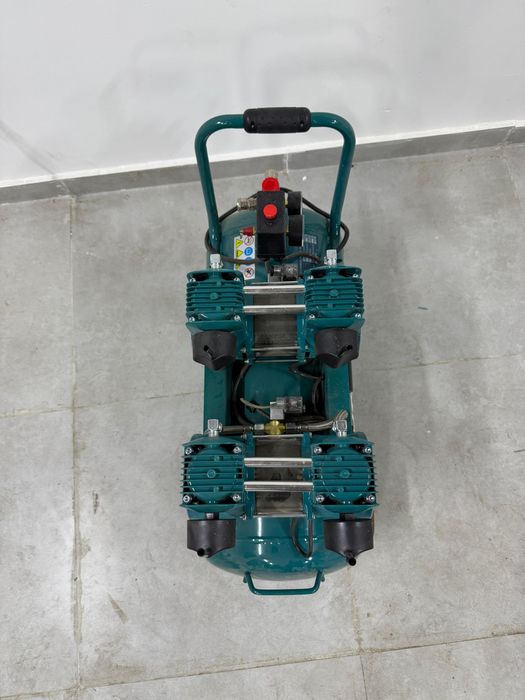 Продам компрессор в новом состояние