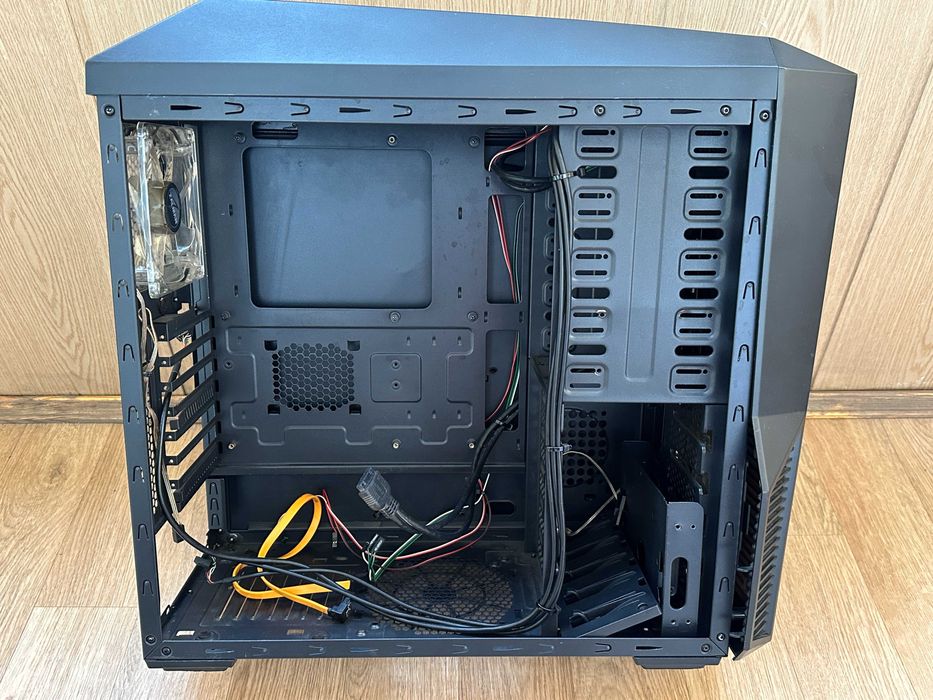 Корпус Zalman Z11 Plus + 2 вертушки