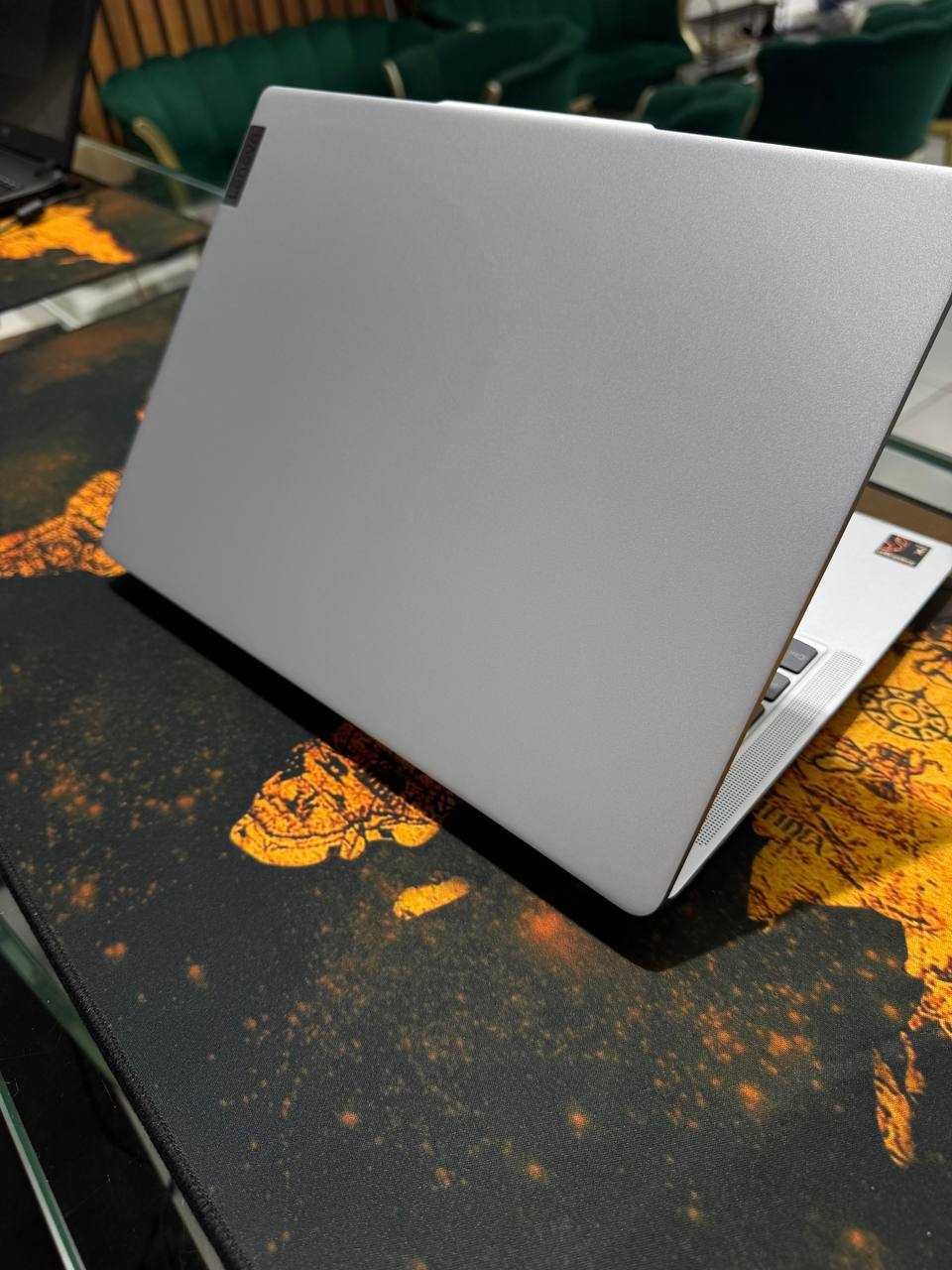 Lenovo Ideapad slim5 " Snapdragon X plus 8 core/32GB/1TB/14" WUXGA "