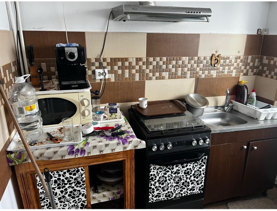 Vand apartament cu 2 camere