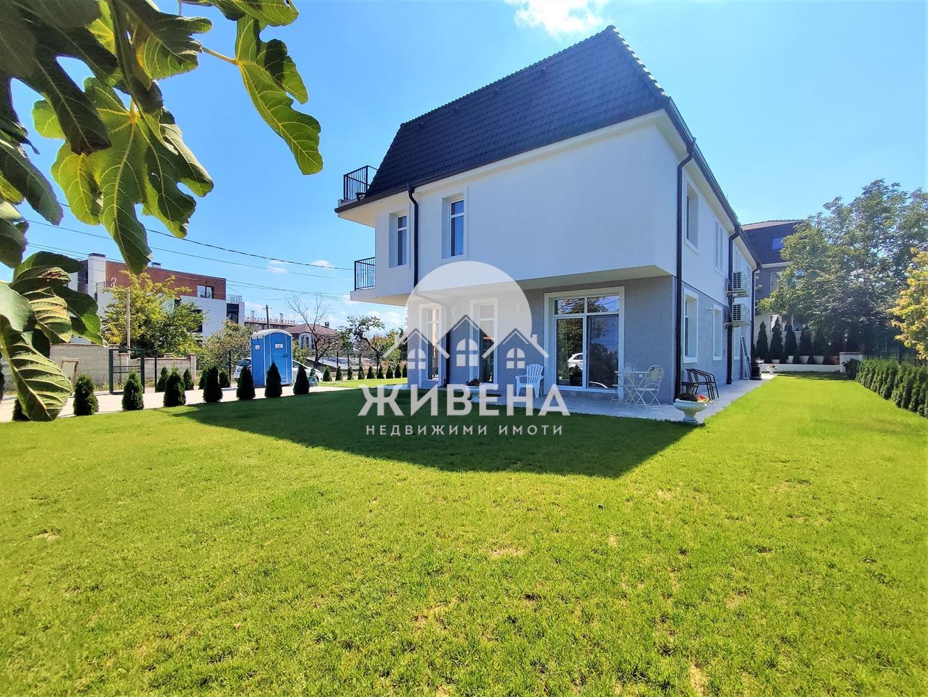 Къща в Варна, област-м-т Ален Мак площ 270 цена 560000