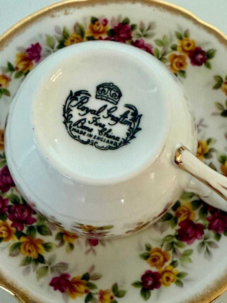 Сет чашка с чинийка Royal Grafton Fine Bone China
