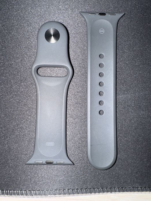 Продам оригинальные ремешки S/M 42mm на Apple watch series 10, ориг.