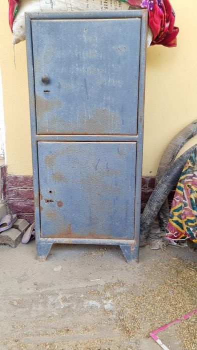 Seyf buyum anjomlar qoyish uchun