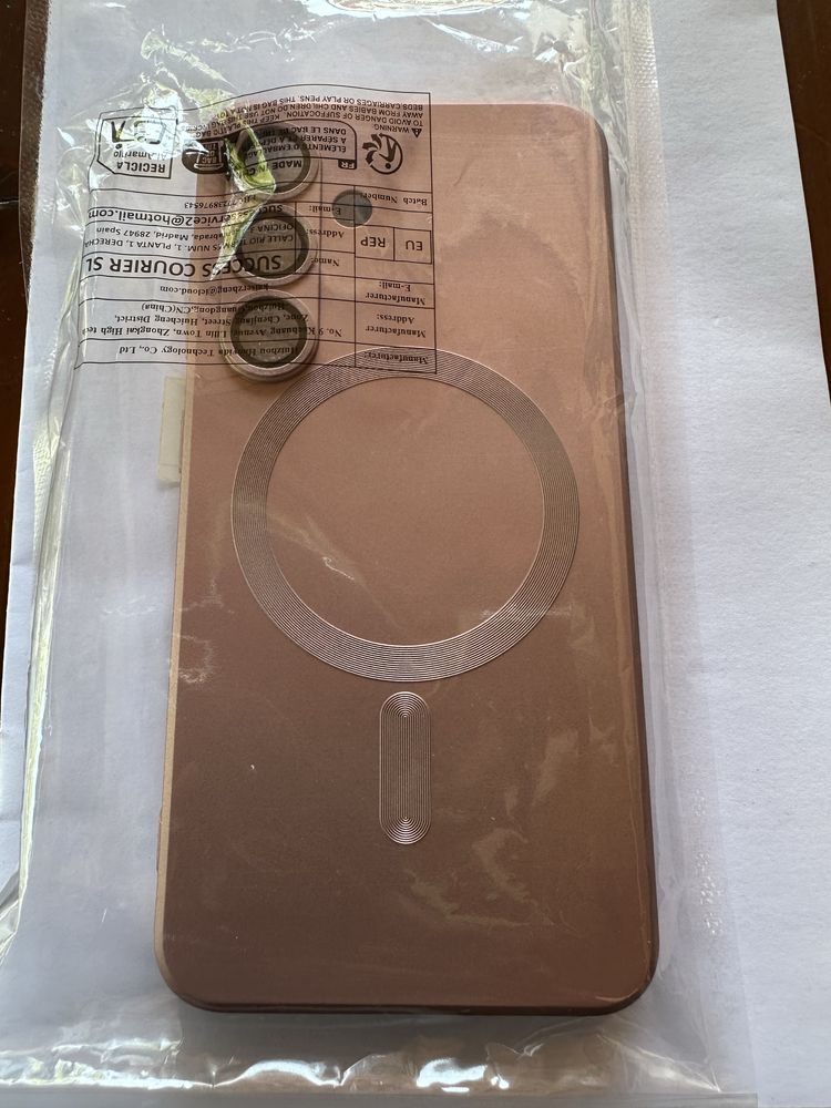 Samsung Galaxy S24. Калъфи, Гърбове