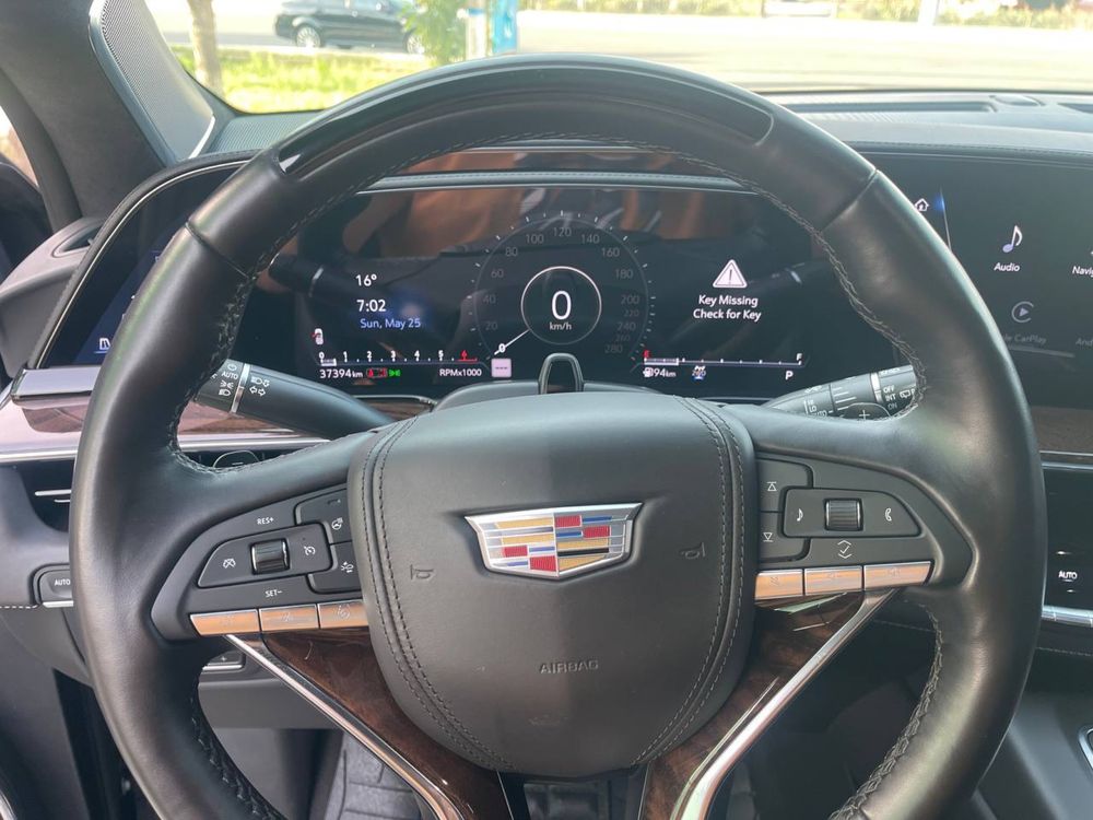 Cadillac platinum 2022