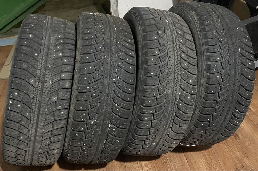 Зимние шины 4-штук