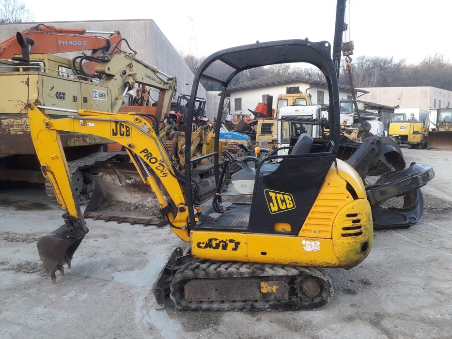 Inchiriez Bobcat si Miniexcavator