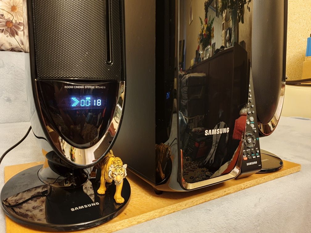 Boxe + receiver 2.1 Samsung RTS-HE10. Bijuterie tehnică.  Preț fix !