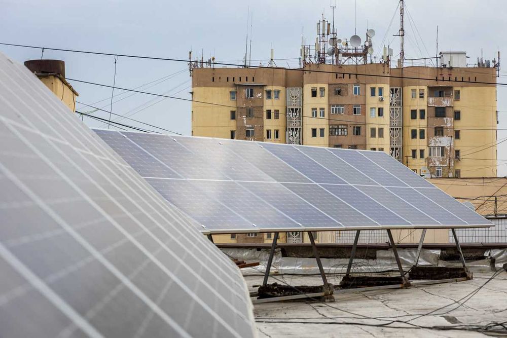 солничные панели аккумуляторы и инвенторы лучшего качество установкой