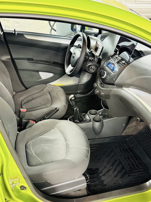 Spark salatviy 3-pazitsiya M/T Mexanika gaz