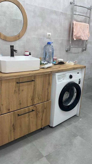 Продаётся 2-ком. кв. в 17 мкр 20 дом