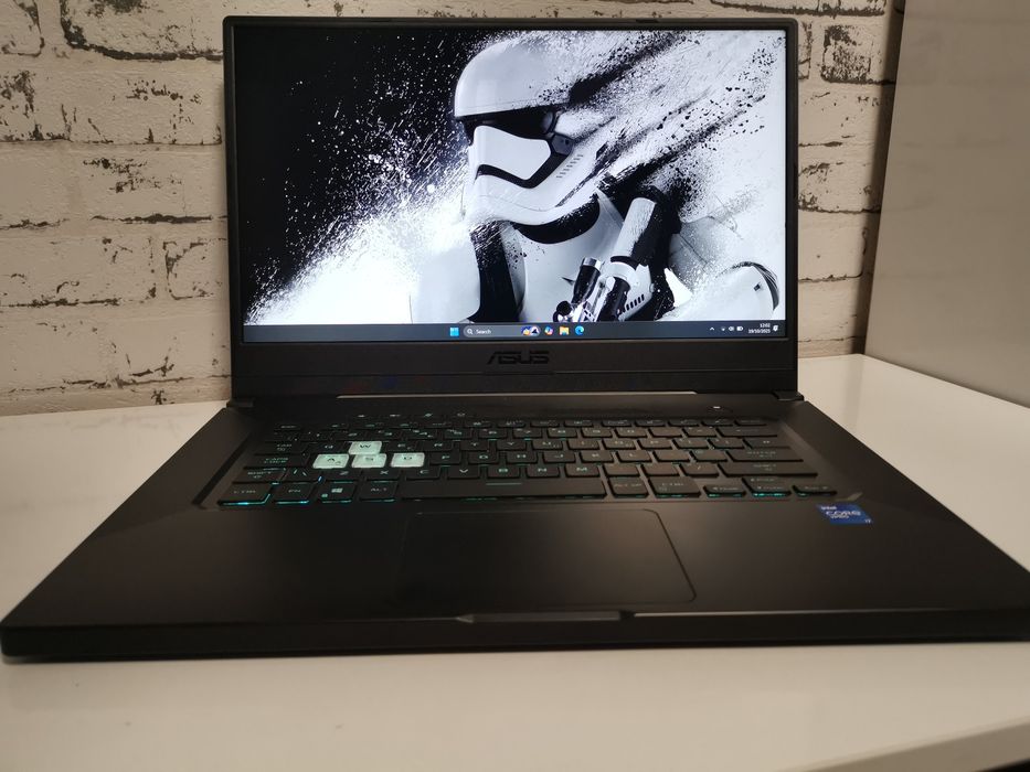 Геймърски лаптоп ASUS Tuf Dash 15.6" Nvidia 3070 512GB 16GB RAM