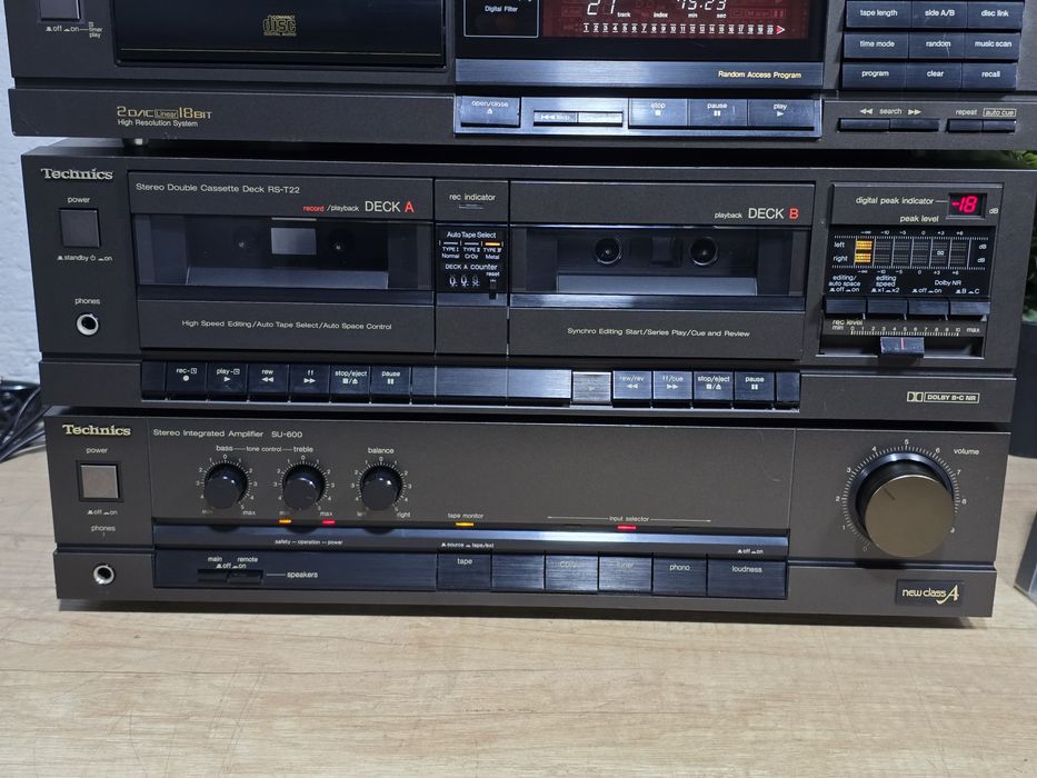 Linie audio TECHNICS, amplificator, tuner, cd player, deck casetofon