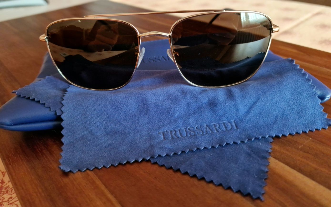 Слънчеви очила Trussardi