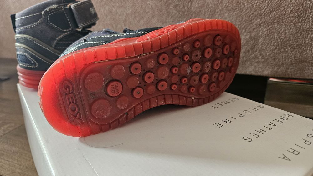 Geox Argonat "28"- светещи