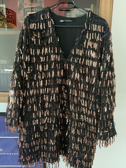 Rochie zara marimea L, noua, foarte frumoasa