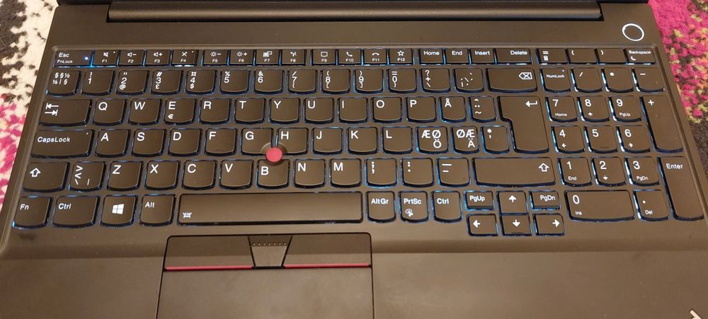 Laptop Thinkpad E15 AMD Ryzen 5 4500U 16gb ram 512gb ssd
