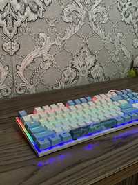 Механическая клавиатура RGB