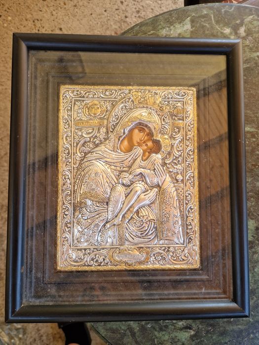 Прекрасна антикварна сребърна икона със сертификат и маркировка