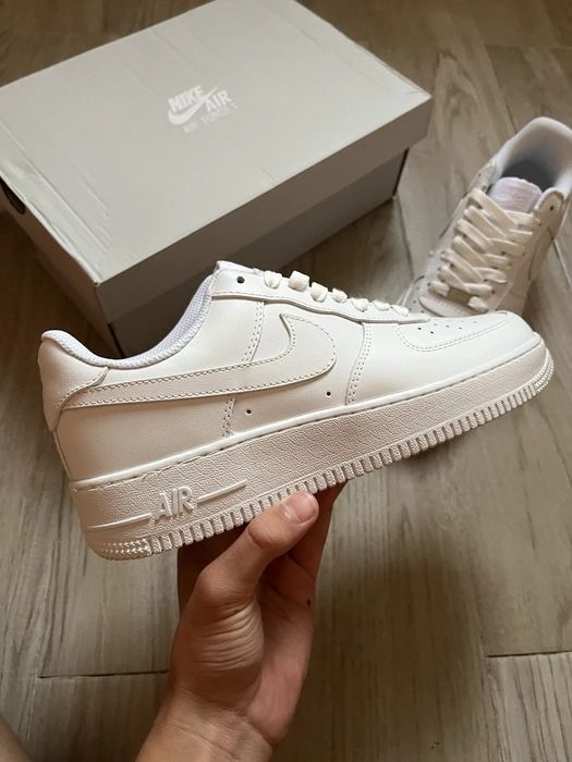 Sneakers Nike Air Force Triple White Verificare colet
