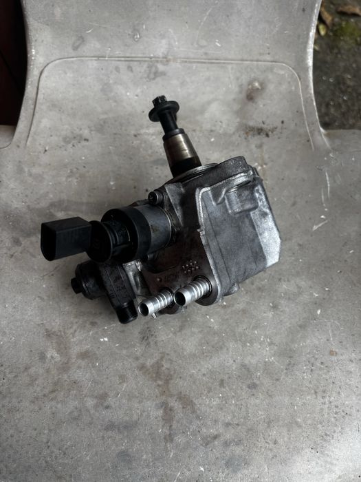 Pompa inalte inalta pres injectie Bmw seria 3 e90/e91 2.0d n47 177cp