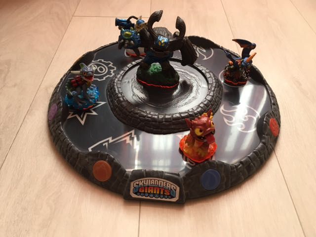 Jocuri si figurine Skylanders