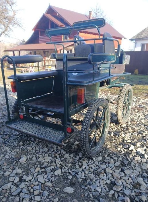 Vând șareta stare perfecta