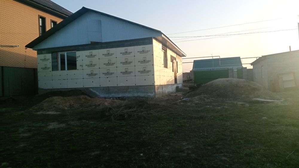 Продается дом+времянка.