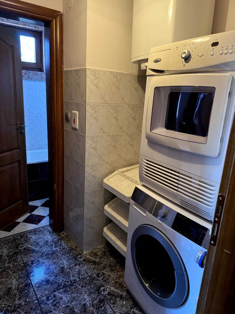 Дава се под наем Тристаен апартамент в Пловдив, Каменица 1 - 98 кв.м за 612 € - Снимка #17