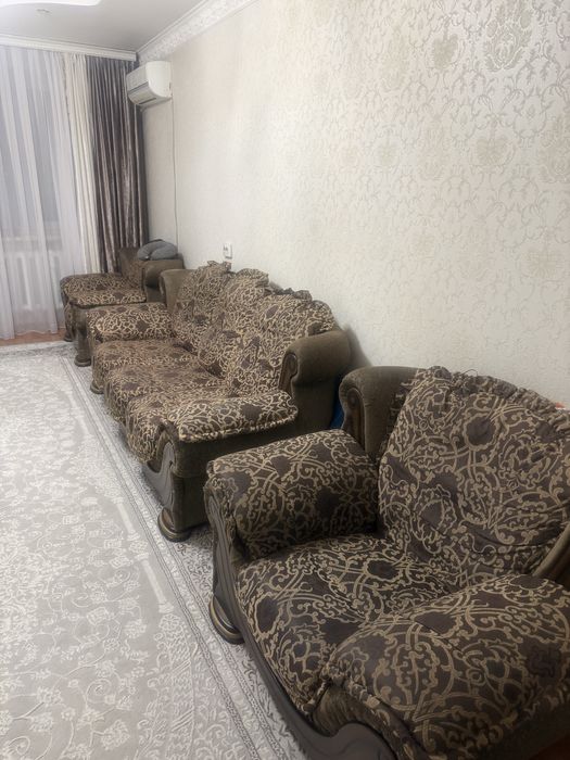 Диван и два кресла для дома б/у