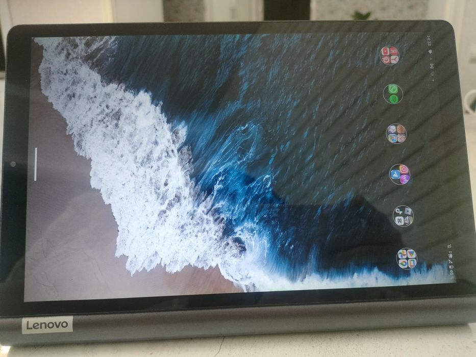 Планшет Lenovo Yoga smart tab YT-X705X.
