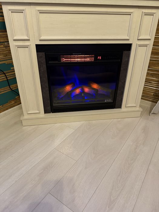 Vând șemineu electic