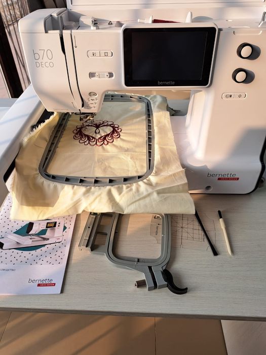 Продам вышивальную машинку