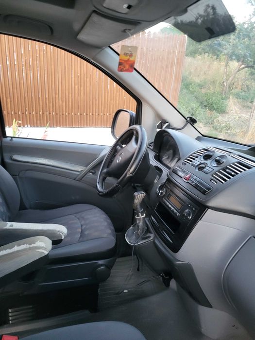 Vand sau schimb  mercedes vito