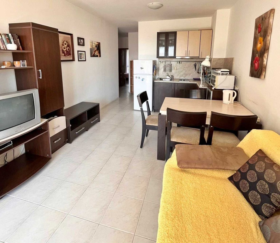 Продава се Тристаен апартамент в Свети Влас - 82 кв.м за 1257 €/кв.м - Снимка #1