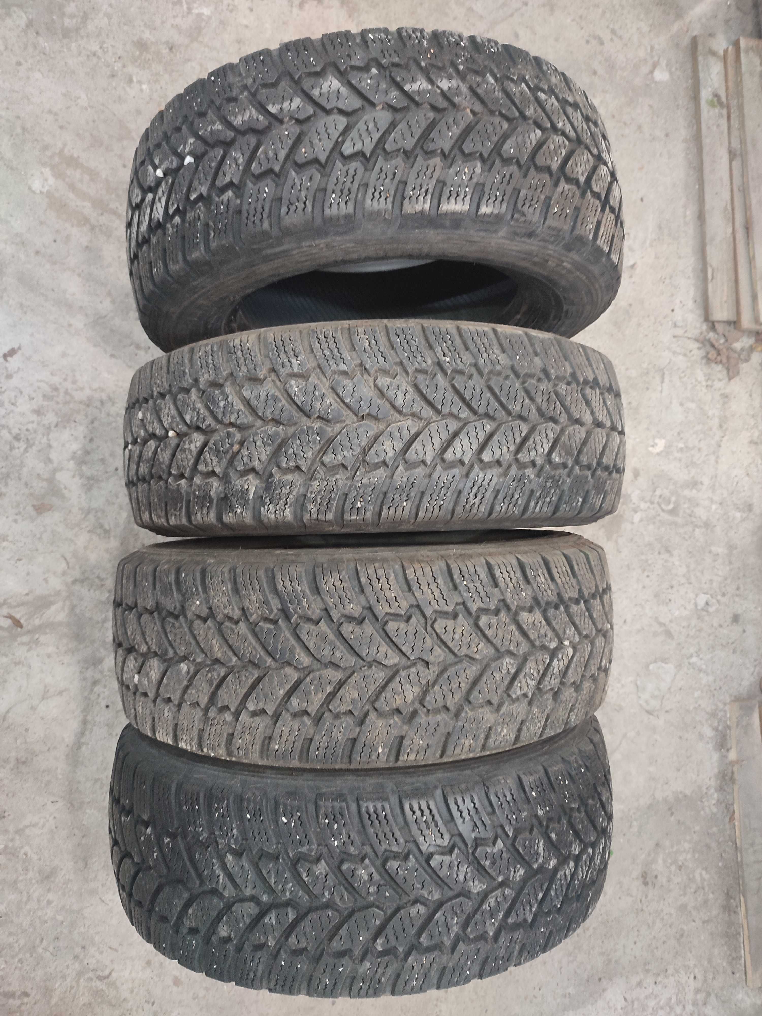 Зимни гуми за бус 215/65/15С