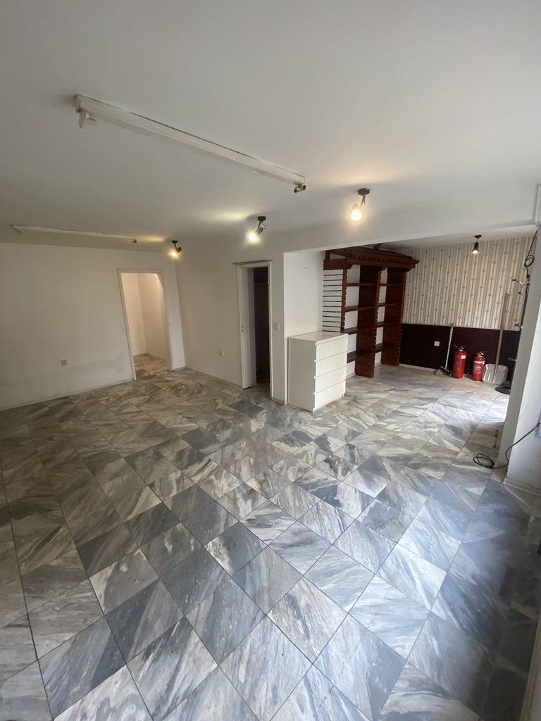 Продава се Едностаен апартамент в с. Лозен, Област Стара Загора - 42 кв.м за 2977 €/кв.м - Снимка #1