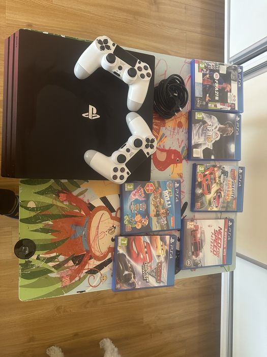 Paystation PS 4 Pro si jocuri