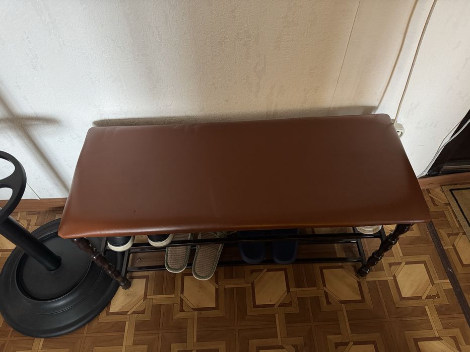 Обувница - скамья с мягким сиденьем