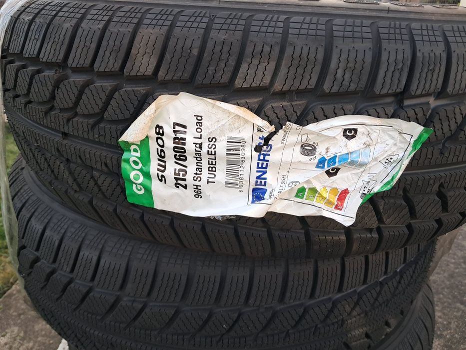 Vând anvelope iarnă