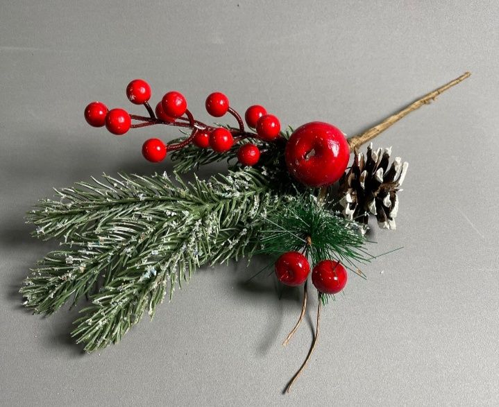Декоративная новогодняя веточка
