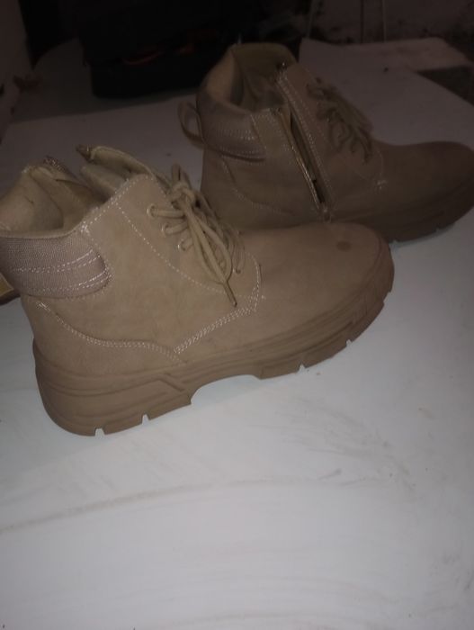 Vând ghete pt iarnâ